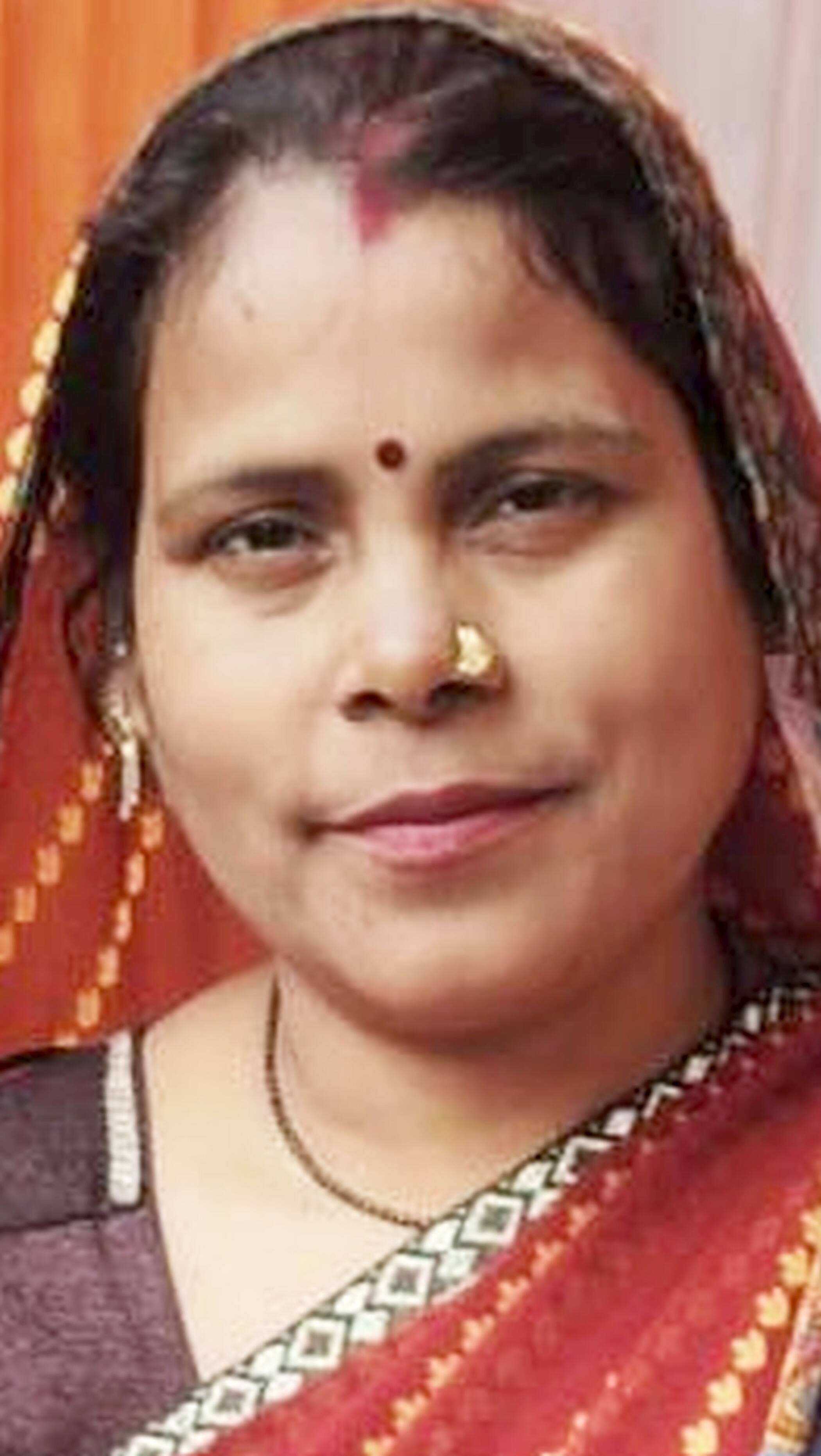 फोटो-06-फास्ट फूड का स्टॉल लगाकर आत्मनिर्भर बनीं ममता। स्रोत स्वयं