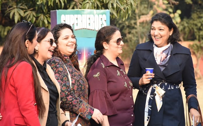 हजरतगंज स्थित लोरेटो कॉन्वेंट कॉलेज का परिसर रविवार को यादों और मुस्कानों से गुलजार हो उठा।