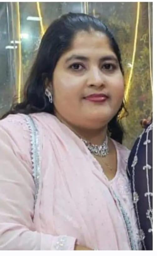 हादसे के बाद लोगों से जानकारी लेती जीआरपी। संवाद