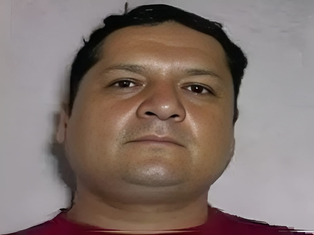 कागजी कार्रवाई करती पुलिस की टीम। संवाद कागजी कार्रवाई करती पुलिस की टीम। संवाद