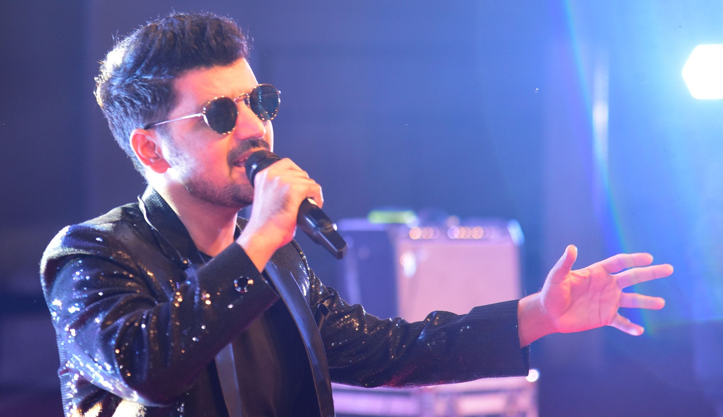 नुक्कड़ नाटकों और कठपुतली नृत्य ने माहौल को बनाए रखा जीवंत