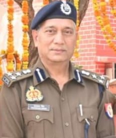 सम्मानित पुलिसकर्मी