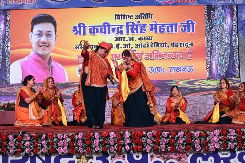  उत्तरायणी कौथिग के बारहवें दिन दर्शकों ने उत्तराखंड के लोकगीतों और सांस्कृतिक कार्यक्रमों का आ