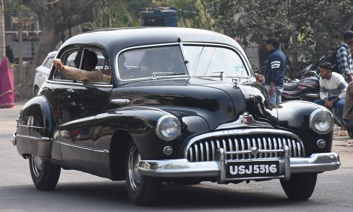 वर्ल्ड वार टू और फिल्मों का हिस्सा रहीं विंटेज कारों ने बिखेरा जलवा