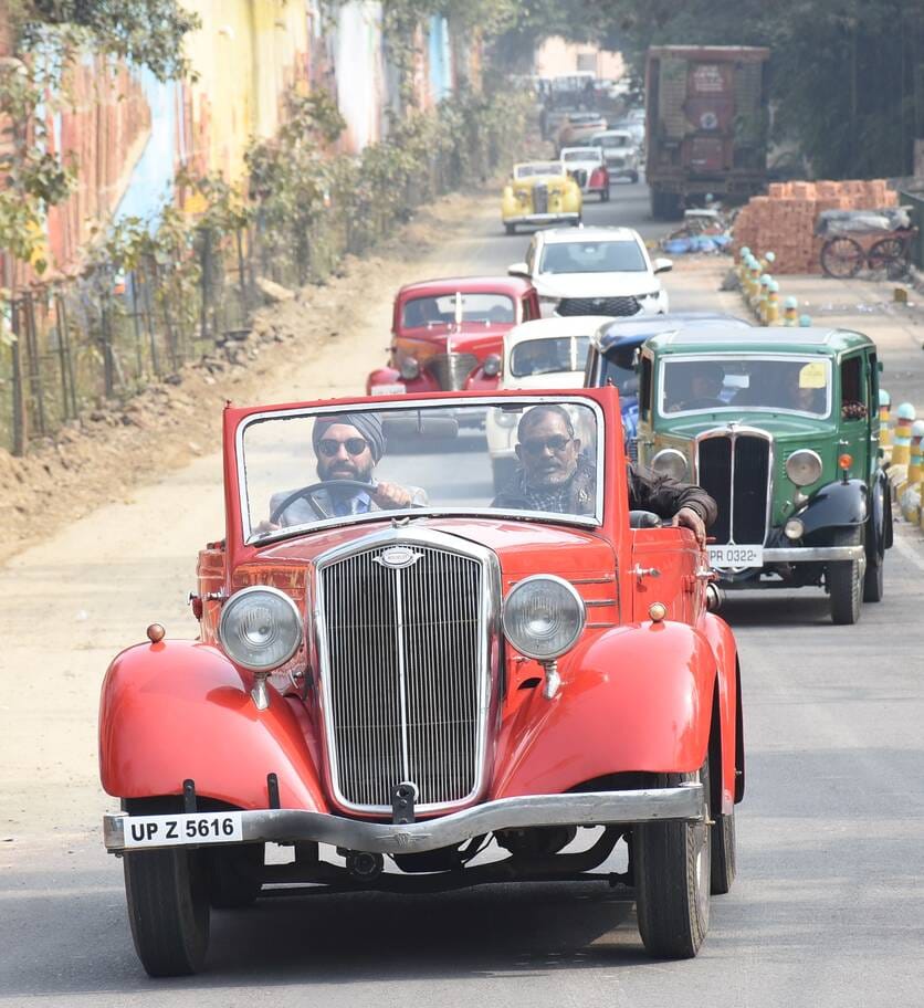 वर्ल्ड वार टू और फिल्मों का हिस्सा रहीं विंटेज कारों ने बिखेरा जलवा