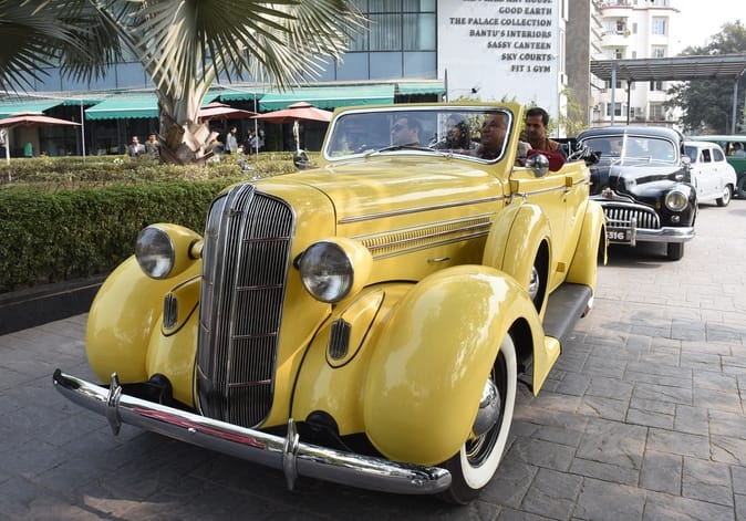 वर्ल्ड वार टू और फिल्मों का हिस्सा रहीं विंटेज कारों ने बिखेरा जलवा