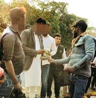 वायरल वीडियो की फुटेज। 