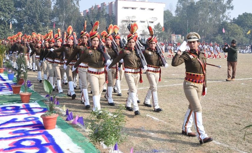 27जेएनडी23: डॉ. रमेश पांचाल को चिकित्सा के क्षेत्र में सराहनीय कार्य करने पर सम्मानित करते हुए 