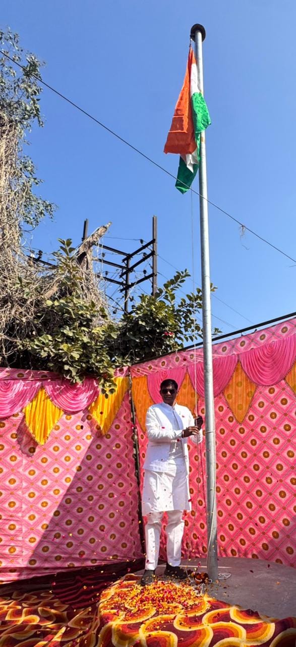 27jjrp10- जिला स्तरीय गणतंत्र दिवस कार्यक्रम में सम्मानित किए गए उत्कृष्ट पुलिस कर्मचारी। स्रोत 27jjrp10- जिला स्तरीय गणतंत्र दिवस कार्यक्रम में सम्मानित किए गए उत्कृष्ट पुलिस कर्मचारी। स्रोत