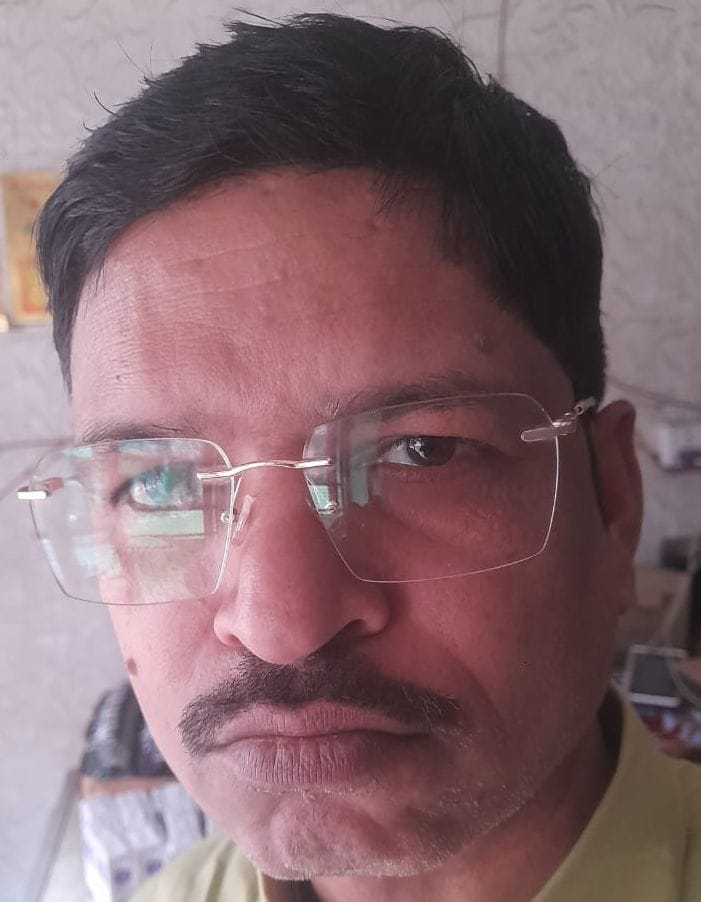 अवध किशोर शुक्ला, मक्कू बजरिया।