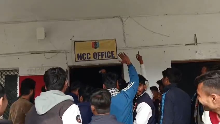 बृजभूषण शरण सिंह।