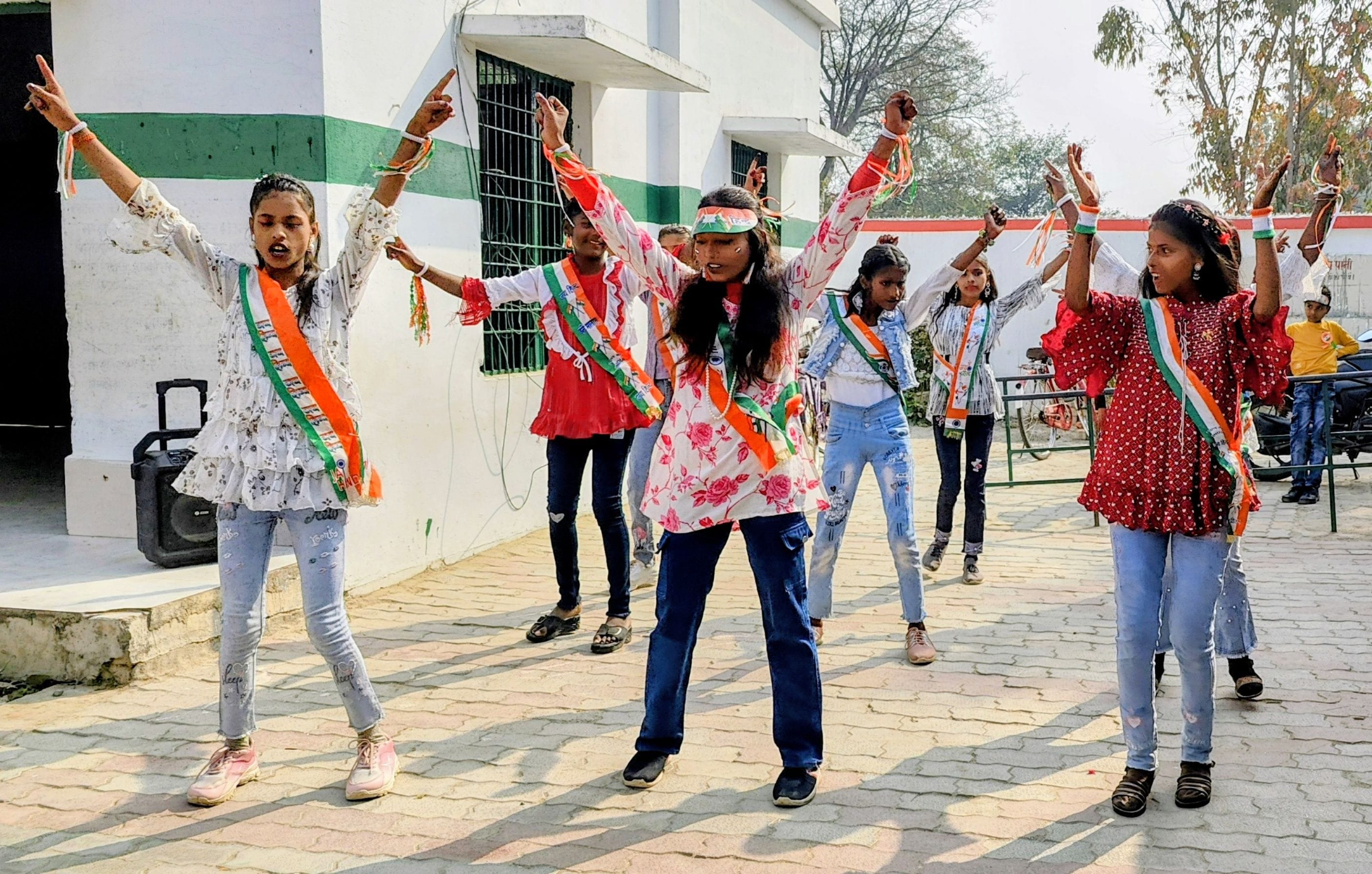 ग्रामीण क्षेत्रों के विद्यालयों में धूमधाम से मनाया गया गणतंत्र दिवस।