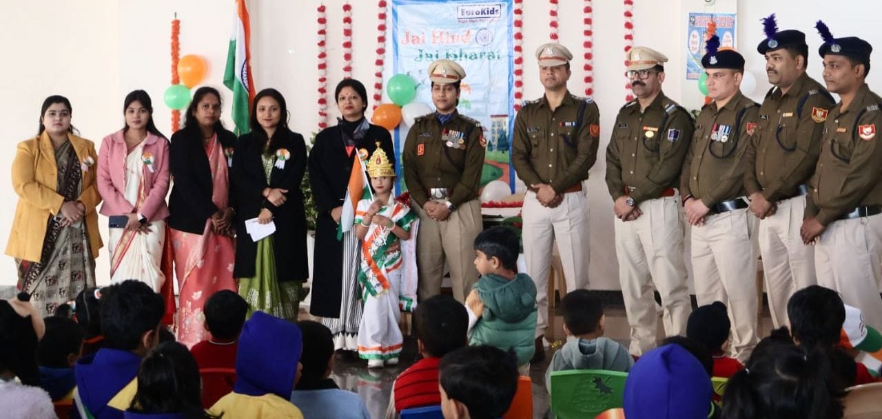 ग्रामीण क्षेत्रों के विद्यालयों में धूमधाम से मनाया गया गणतंत्र दिवस।