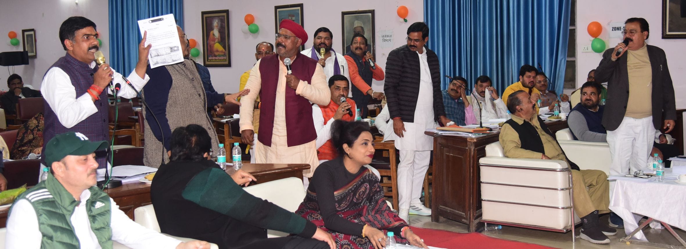 नगर निगम सदन की बैठक। नगर निगम सदन की बैठक।