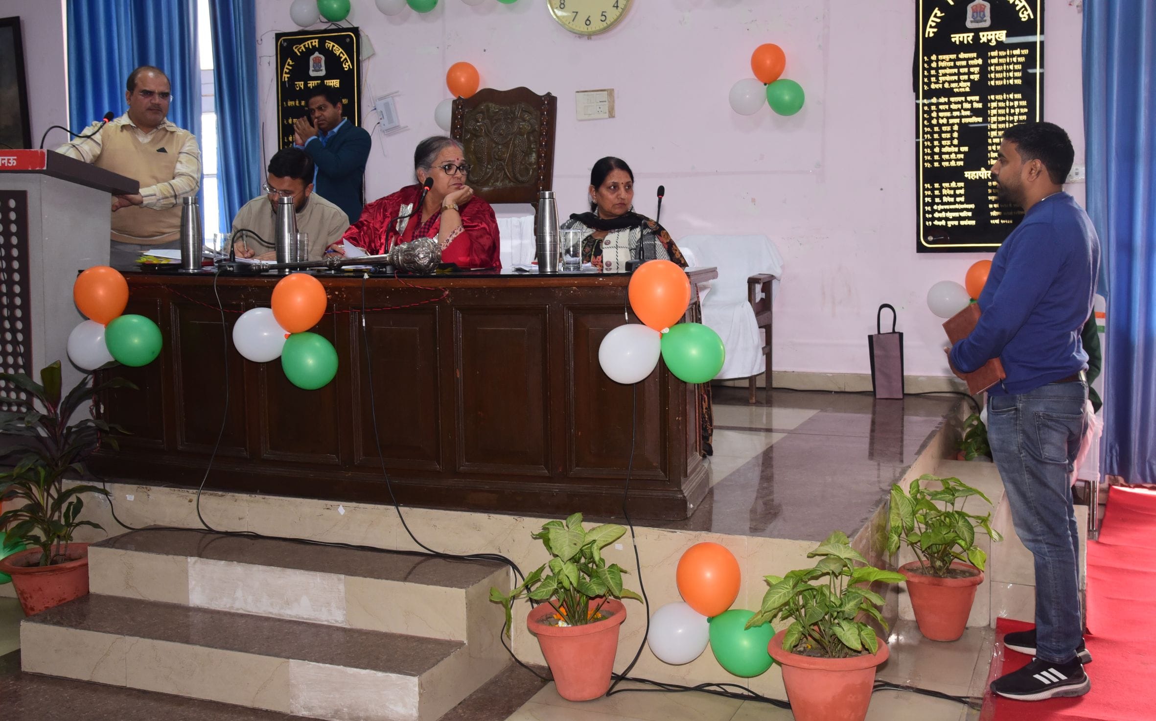 नगर निगम सदन की बैठक। नगर निगम सदन की बैठक।
