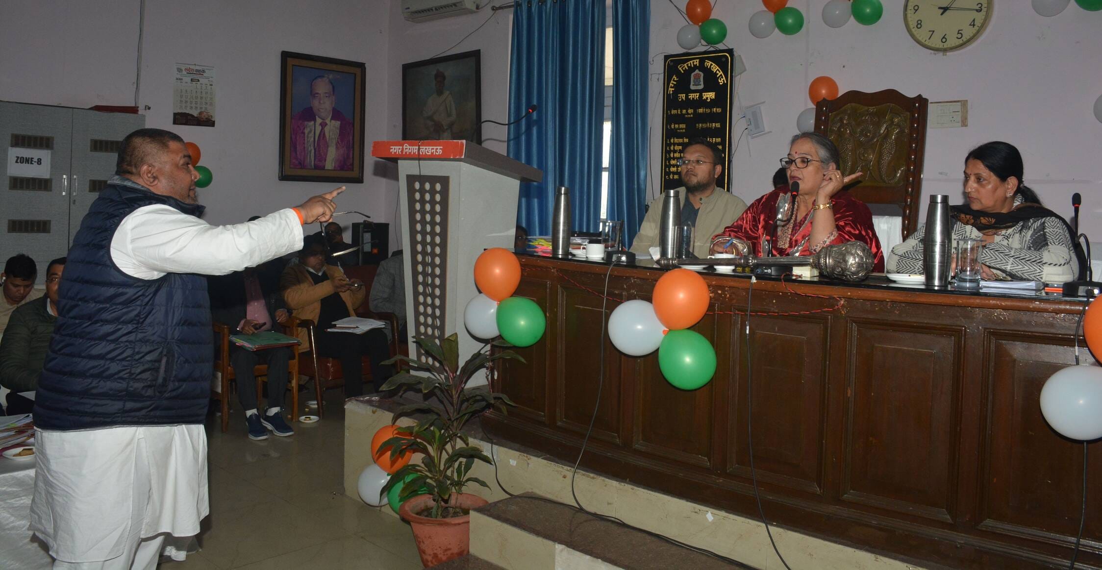 नगर निगम सदन की बैठक। नगर निगम सदन की बैठक।