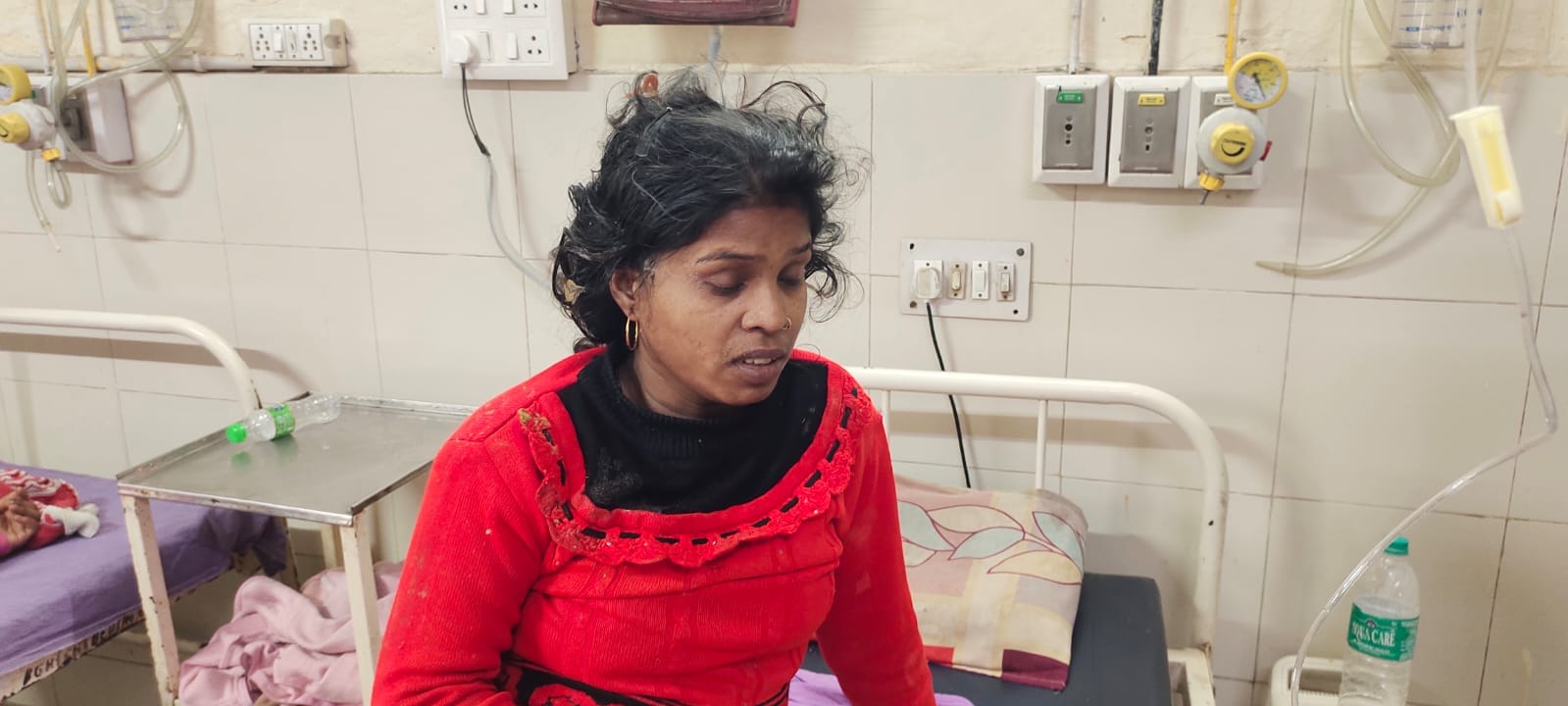 फोटो 90: अस्पताल में उपचाराधीन अंकिता। संवाद