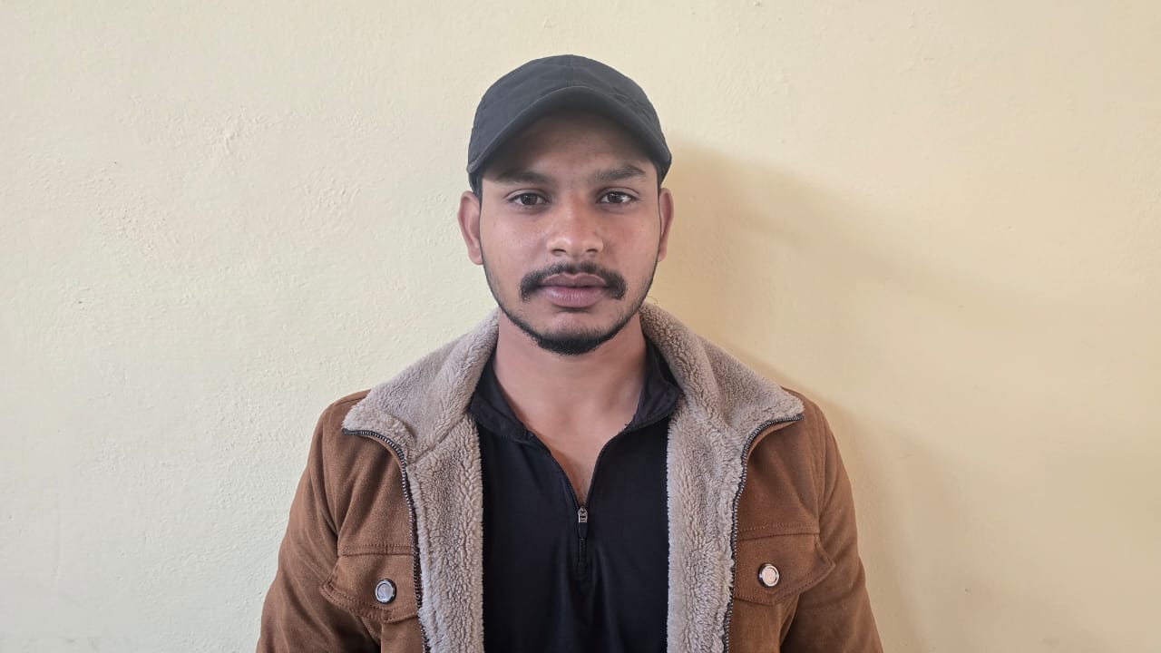 29jjrp03- झज्जर। नीलम