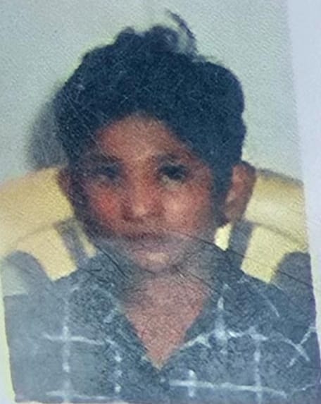 29jjrp16- झज्जर। मौके पर मृतक के परिजन विलाप करते हुए। संवाद