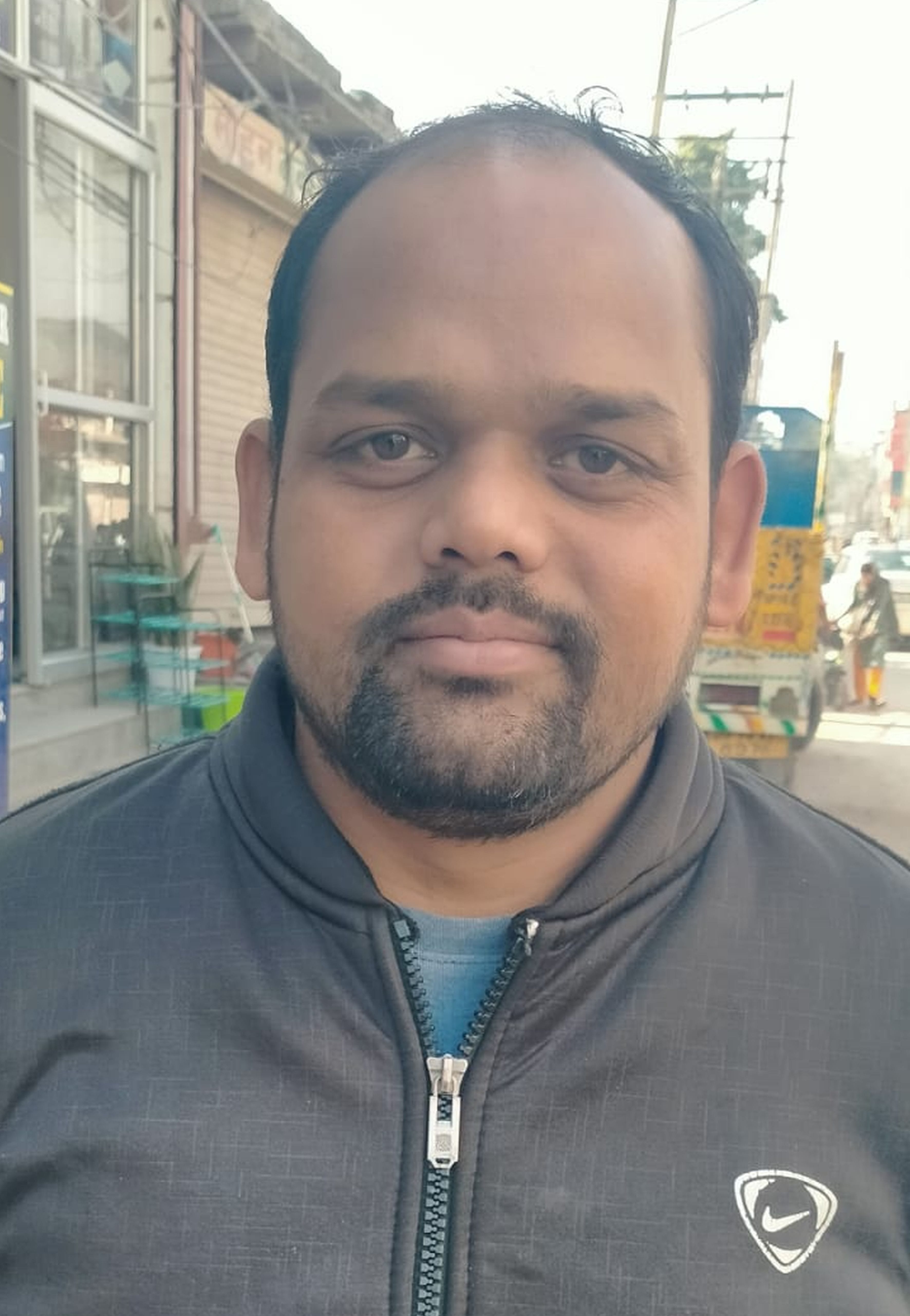 फोटो संख्या:62 बदहाल अवस्था में शहर का गोशाला रोड। संवाद