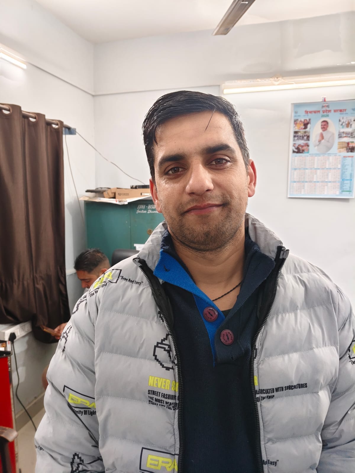 बस्सी से तताहर सड़क पर कीचड़ और फिसलन से वाहन चलाना मुश्किल। स्रोत : जागरूक पाठक