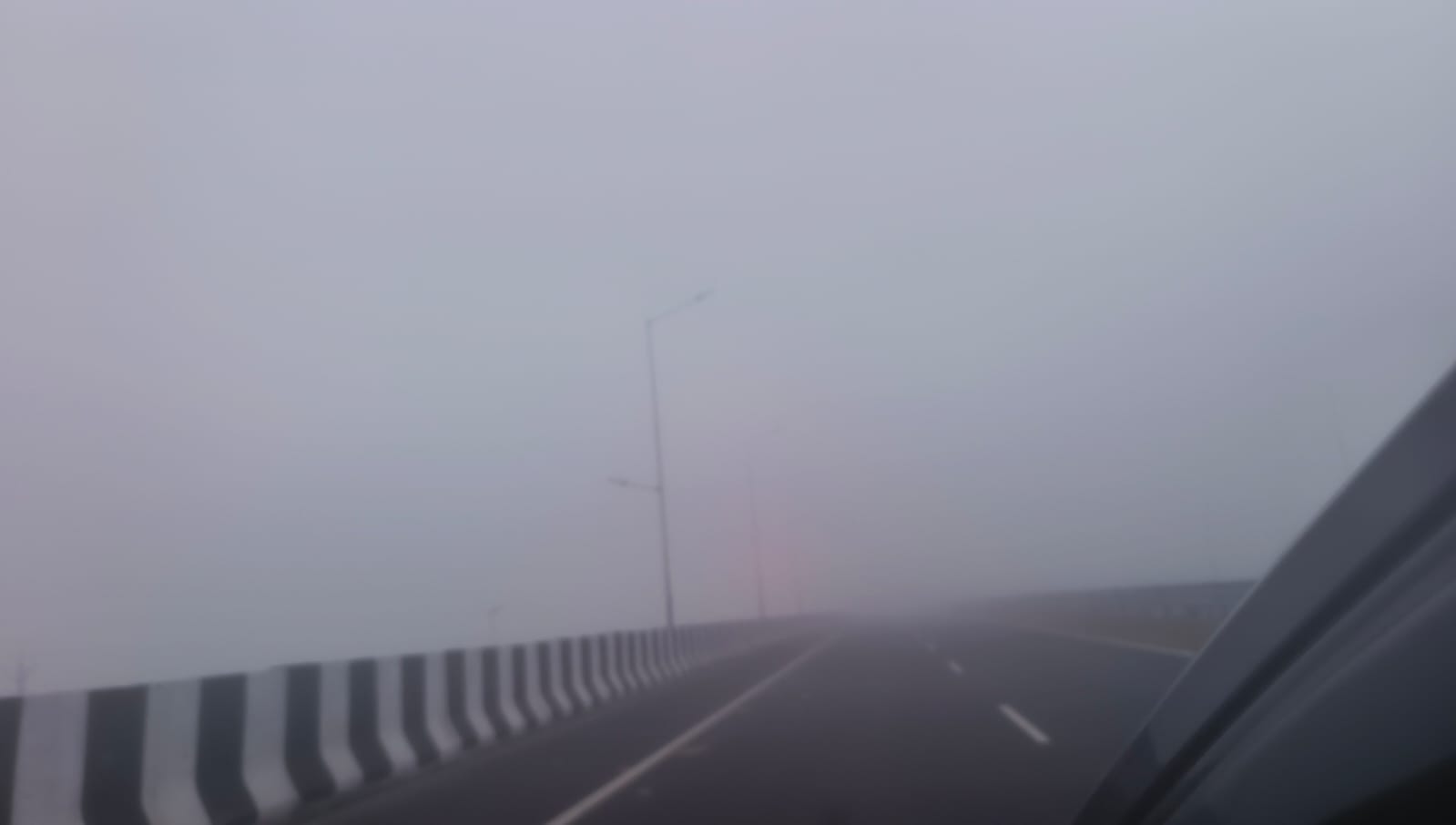 छावनी के सुभाष पार्क में सैर करते लोग। संवाद छावनी के सुभाष पार्क में सैर करते लोग। संवाद
