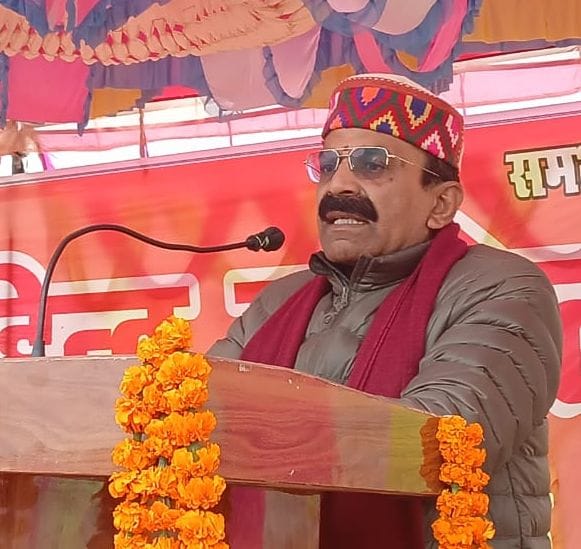 फोटो-24-मुन्नूखेड़ा में हिंदू सम्मेलन में बोलते अशोक उपाध्याय। संवाद फोटो-24-मुन्नूखेड़ा में हिंदू सम्मेलन में बोलते अशोक उपाध्याय। संवाद