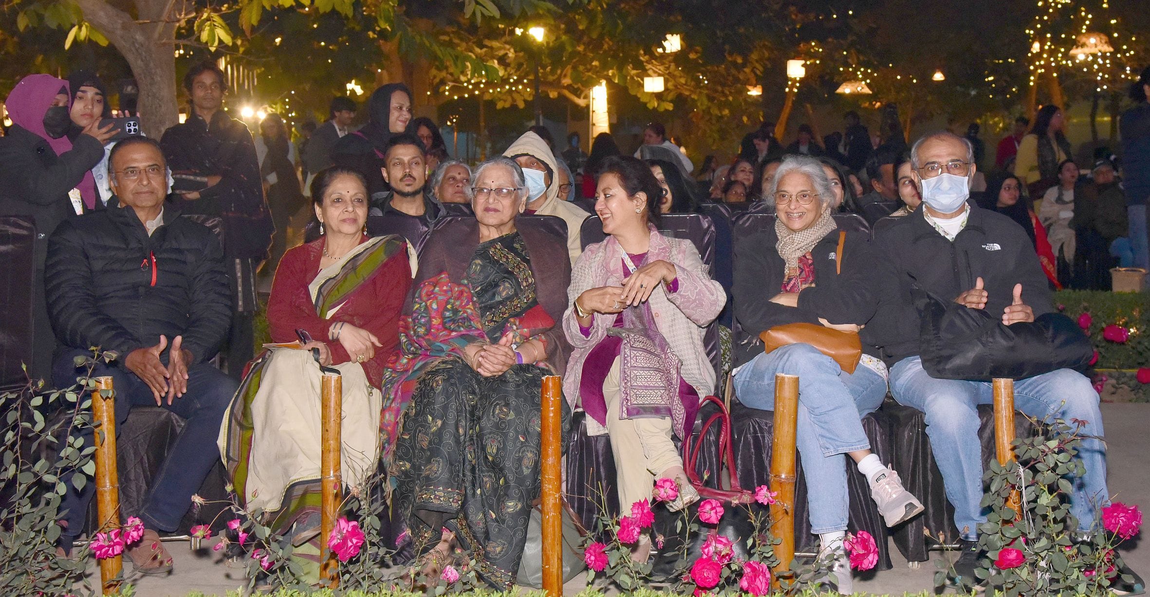 कला, शिल्प, साहित्य, संगीत और स्वाद के संगम के साथ सनतकदा फेस्टिवल के 17वें सीजन का आगाज शुक्रव कला, शिल्प, साहित्य, संगीत और स्वाद के संगम के साथ सनतकदा फेस्टिवल के 17वें सीजन का आगाज शुक्रव