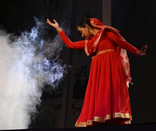 कला, शिल्प, साहित्य, संगीत और स्वाद के संगम के साथ सनतकदा फेस्टिवल के 17वें सीजन का आगाज शुक्रव कला, शिल्प, साहित्य, संगीत और स्वाद के संगम के साथ सनतकदा फेस्टिवल के 17वें सीजन का आगाज शुक्रव