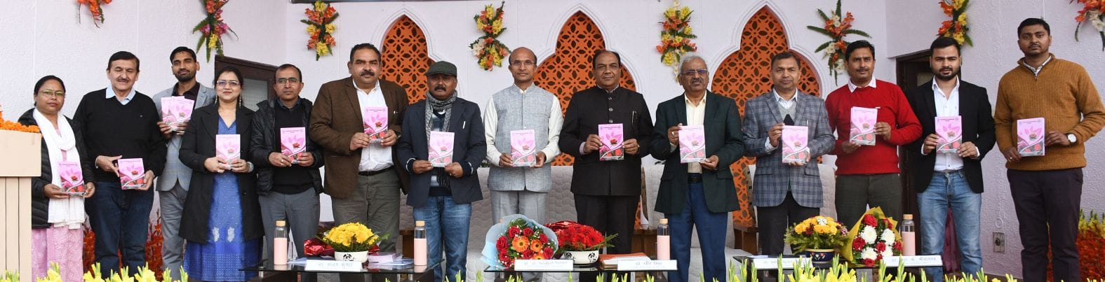 केंद्रीय औषधीय एवं सुगंध पौधा संस्थान (सीमैप) लखनऊ में शुक्रवार को दो दिवसीय किसान मेला-2026 का