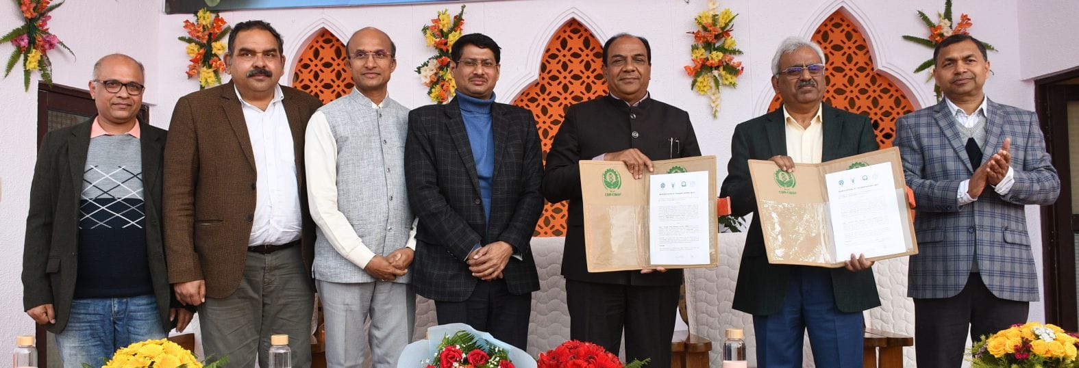 केंद्रीय औषधीय एवं सुगंध पौधा संस्थान (सीमैप) लखनऊ में शुक्रवार को दो दिवसीय किसान मेला-2026 का