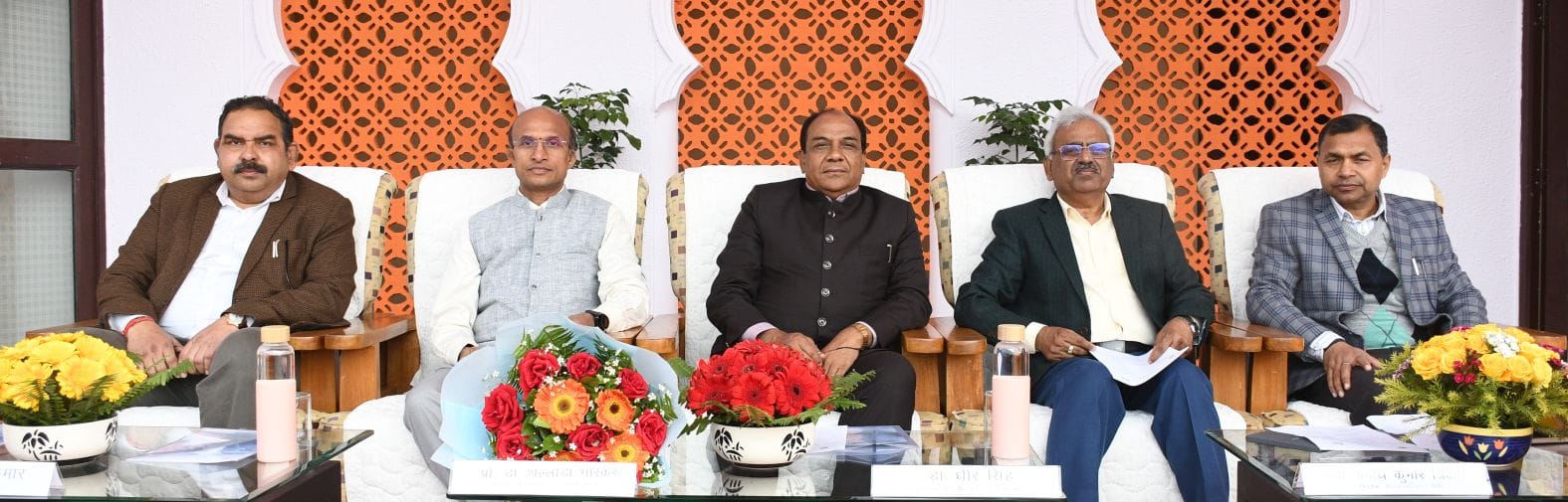 केंद्रीय औषधीय एवं सुगंध पौधा संस्थान (सीमैप) लखनऊ में शुक्रवार को दो दिवसीय किसान मेला-2026 का