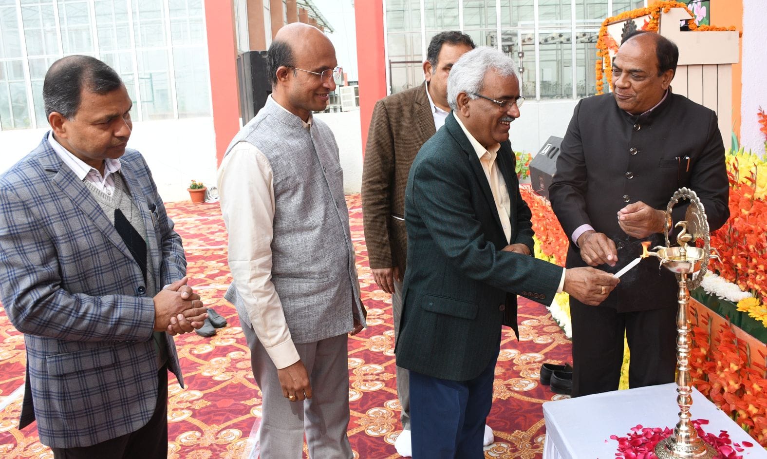 केंद्रीय औषधीय एवं सुगंध पौधा संस्थान (सीमैप) लखनऊ में शुक्रवार को दो दिवसीय किसान मेला-2026 का