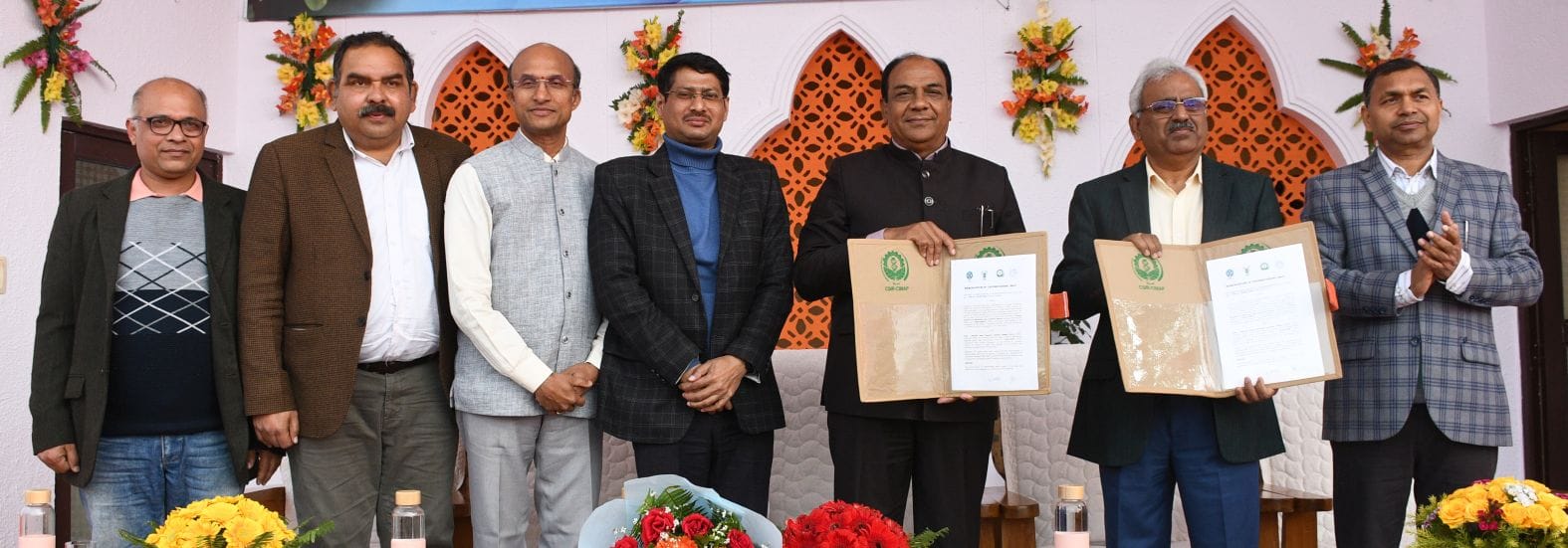 केंद्रीय औषधीय एवं सुगंध पौधा संस्थान (सीमैप) लखनऊ में शुक्रवार को दो दिवसीय किसान मेला-2026 का