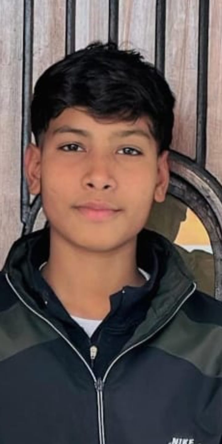 साक्षी।