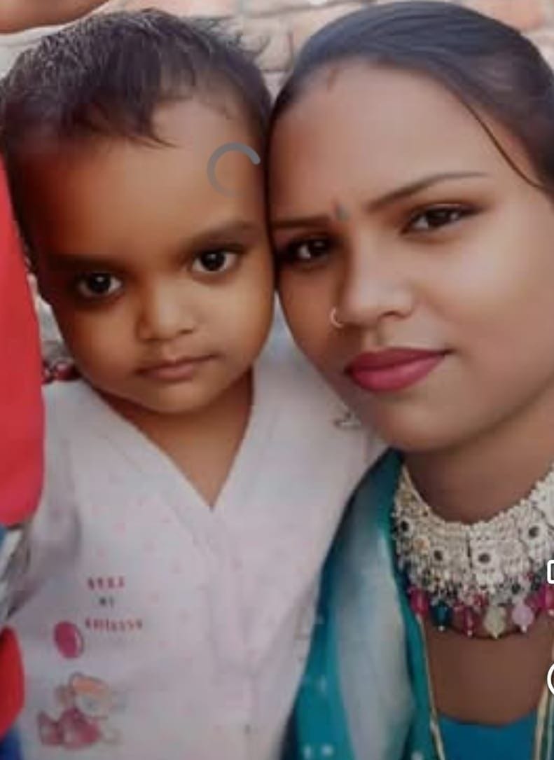 31जेएनडी39-छत गिरने के बाद कमरे में पड़ा मलबा। संवाद 31जेएनडी39-छत गिरने के बाद कमरे में पड़ा मलबा। संवाद