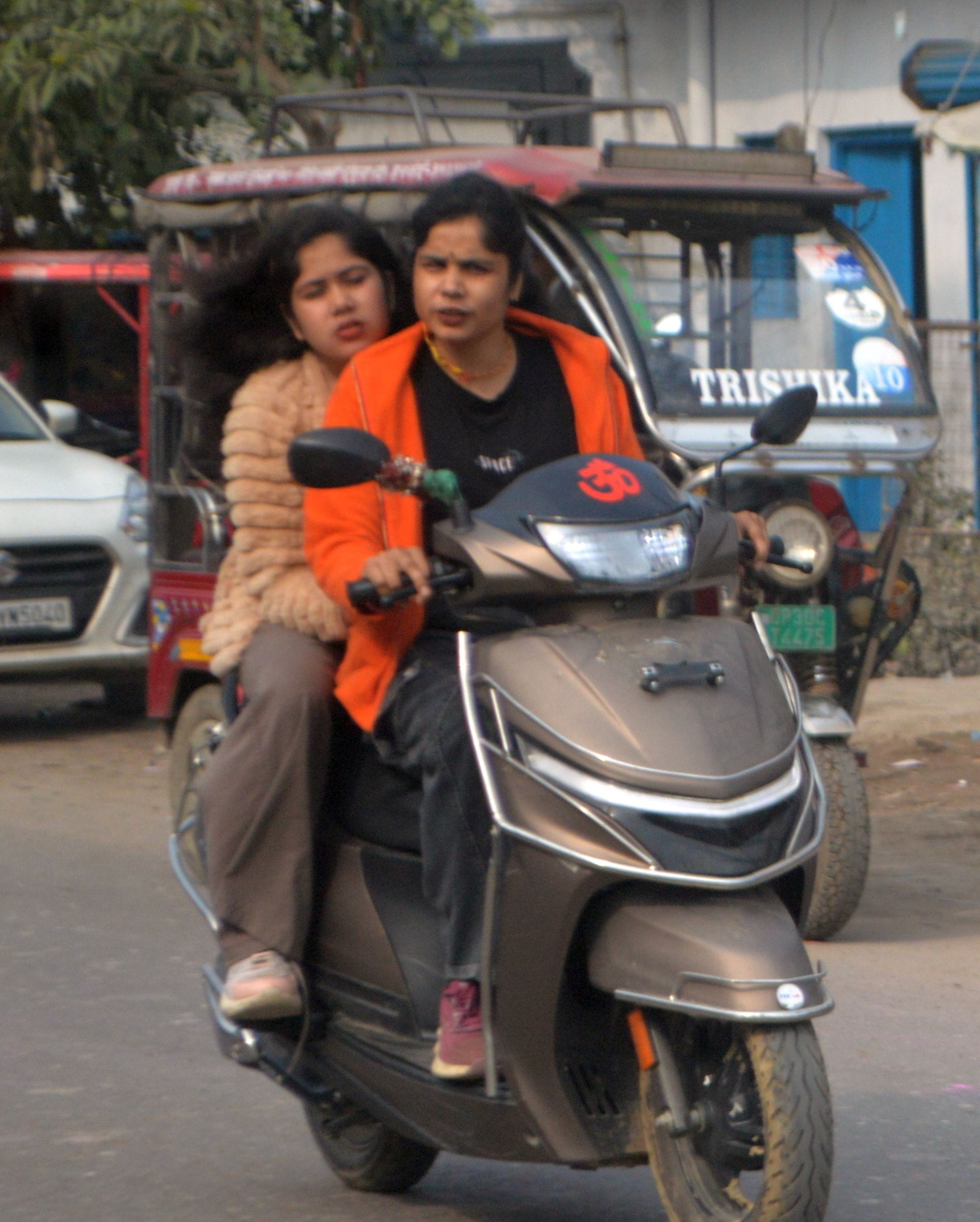 फोटो-04- आसमान में छाए बादल। संवाद