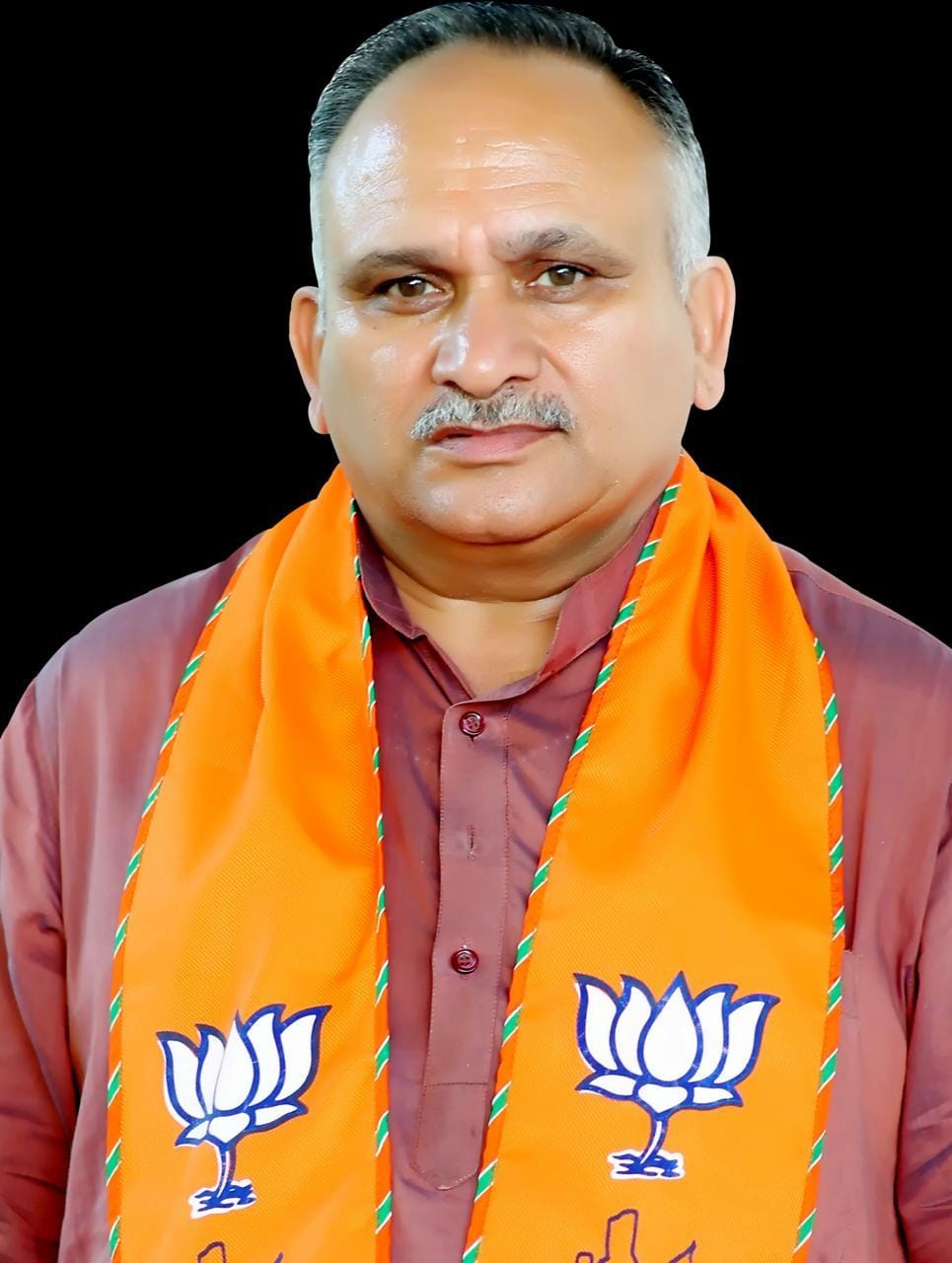 फोटो : सोनीपत में भाजपा कार्यालय में कार्याकर्ताओं संग बजट देखते मोहनलाल बड़ौली। फोटो : सोनीपत में भाजपा कार्यालय में कार्याकर्ताओं संग बजट देखते मोहनलाल बड़ौली।