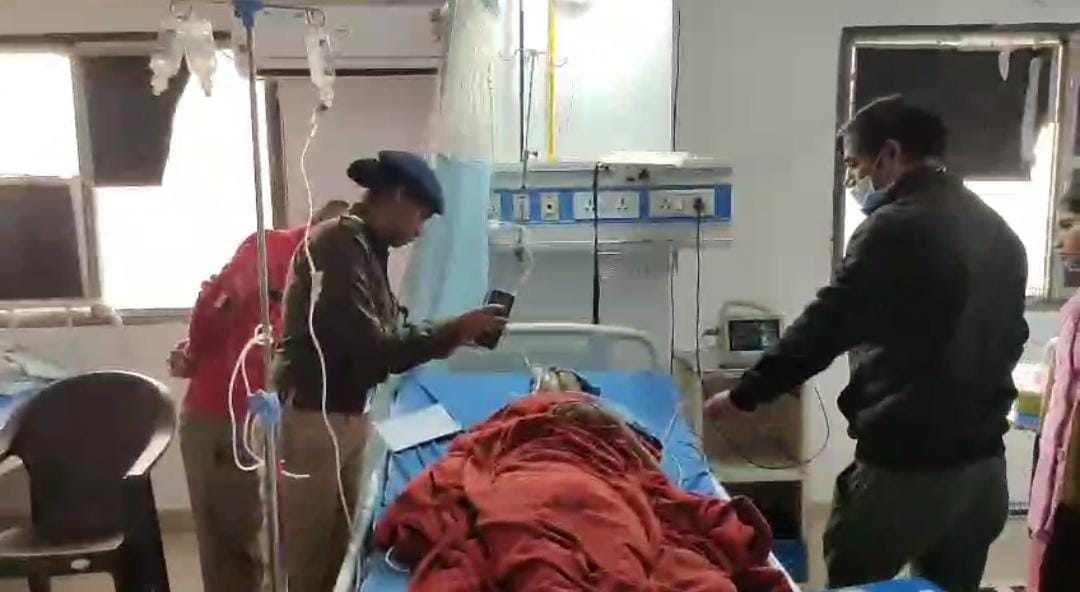 गोलीबारी में घायल गोलीबारी में घायल