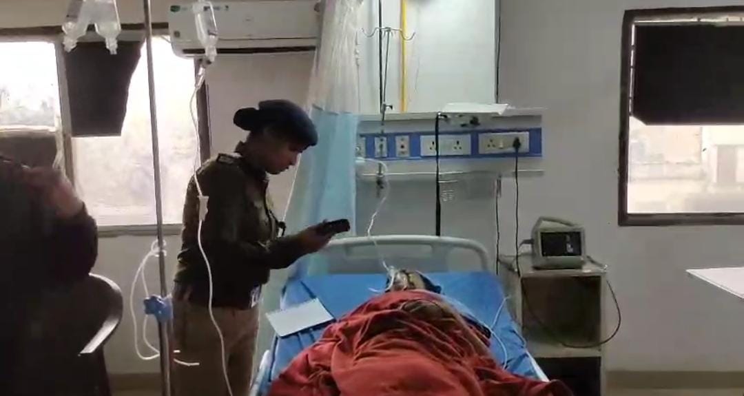 गोलीबारी में घायल गोलीबारी में घायल