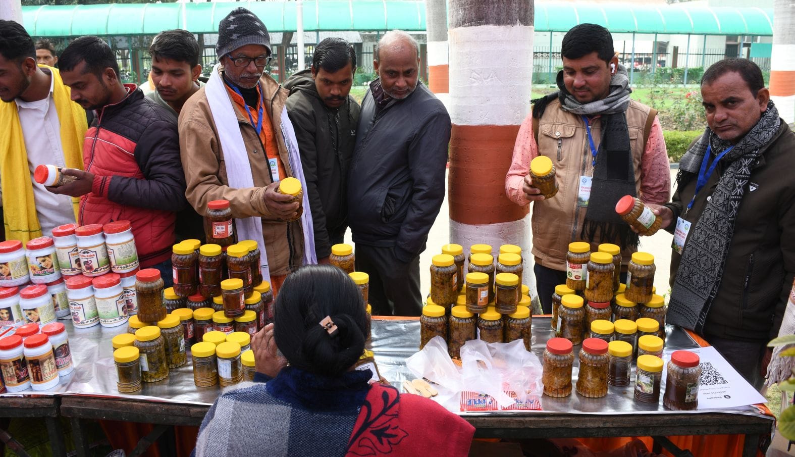 केंद्रीय औषधीय एवं सुगंध पौधा संस्थान परिसर में आयोजित दो दिवसीय किसान मेले का शनिवार को समापन केंद्रीय औषधीय एवं सुगंध पौधा संस्थान परिसर में आयोजित दो दिवसीय किसान मेले का शनिवार को समापन
