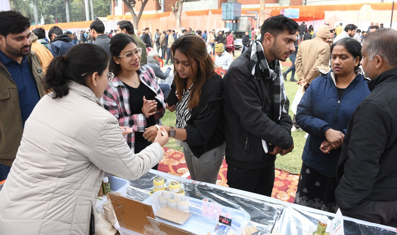 केंद्रीय औषधीय एवं सुगंध पौधा संस्थान परिसर में आयोजित दो दिवसीय किसान मेले का शनिवार को समापन केंद्रीय औषधीय एवं सुगंध पौधा संस्थान परिसर में आयोजित दो दिवसीय किसान मेले का शनिवार को समापन