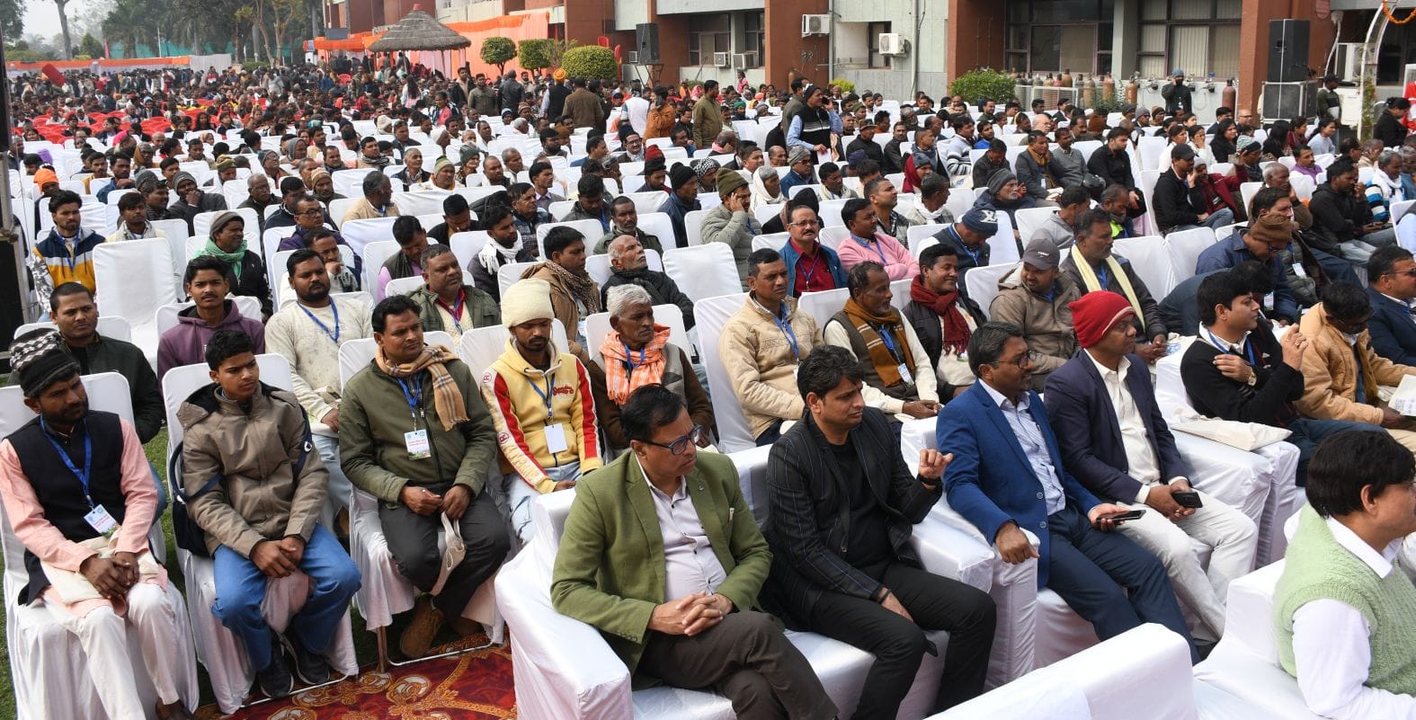 केंद्रीय औषधीय एवं सुगंध पौधा संस्थान परिसर में आयोजित दो दिवसीय किसान मेले का शनिवार को समापन केंद्रीय औषधीय एवं सुगंध पौधा संस्थान परिसर में आयोजित दो दिवसीय किसान मेले का शनिवार को समापन