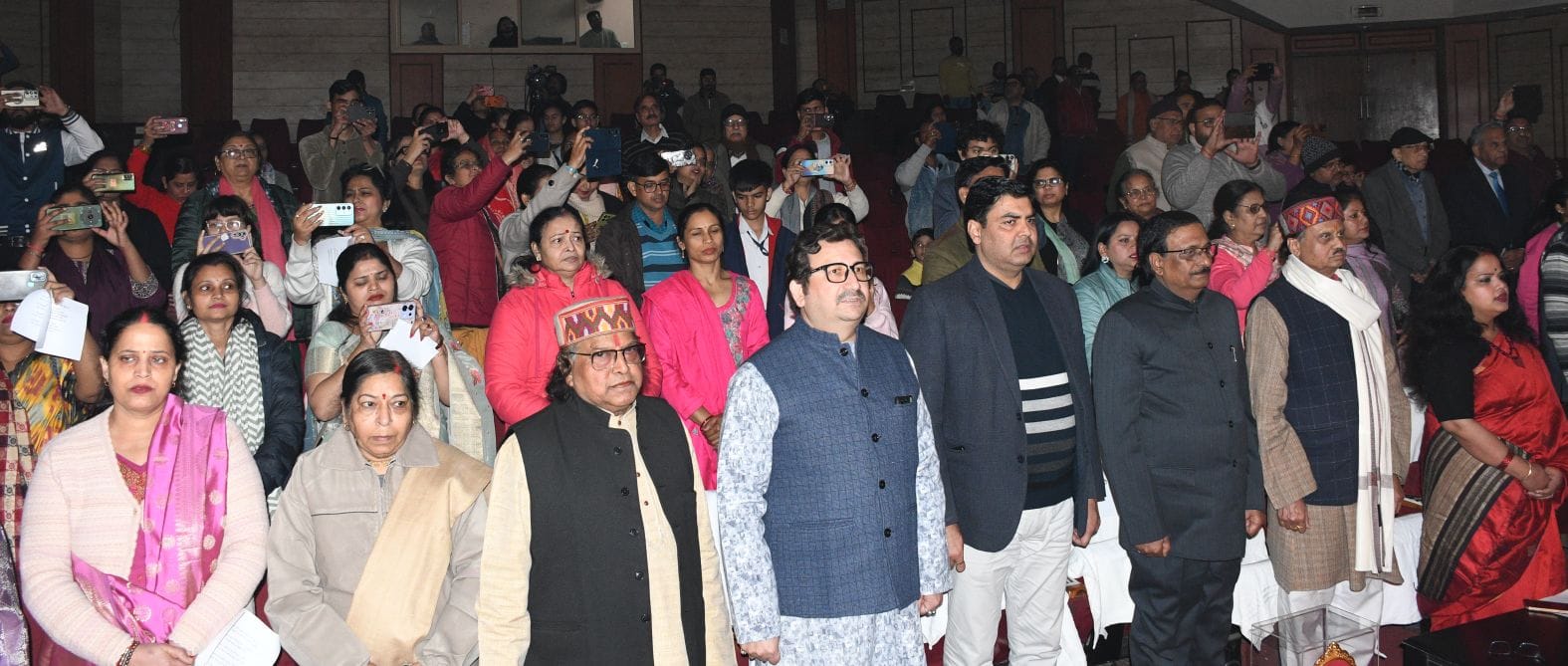 नृत्य, गायन और वादन में दिखा देशभक्ति का रंग नृत्य, गायन और वादन में दिखा देशभक्ति का रंग