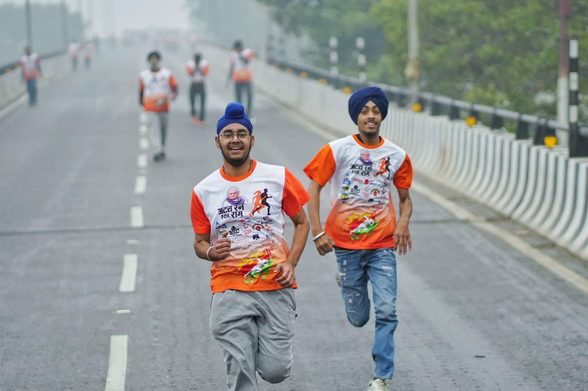 रन फाॅर राम में भाग लेने वाले बच्चों का उत्साह देखते ही बना। 