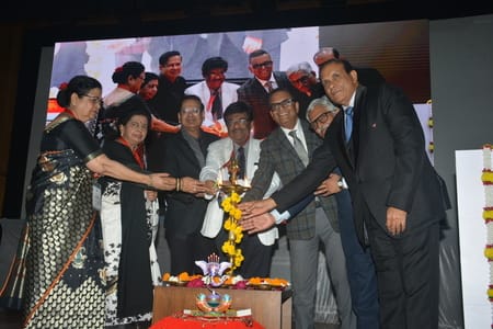 शारदा नगर स्थित सिंचाई विभाग के परिकल्प भवन सभागार में वरिष्ठ नागरिकों की संस्था सेकेंड इनिंग