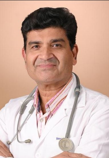 अतुल गुप्ता, वरिष्ठ नागरिक अतुल गुप्ता, वरिष्ठ नागरिक