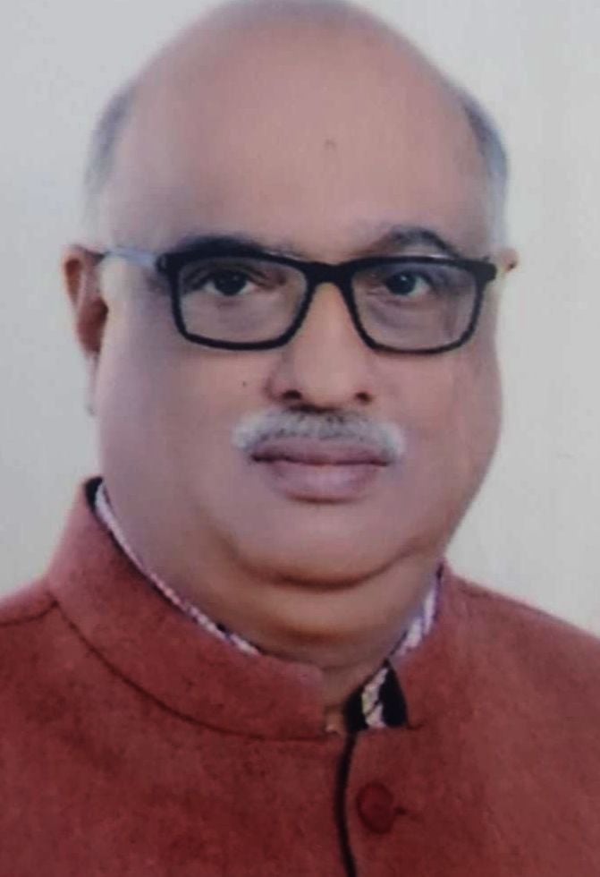 अतुल गुप्ता, वरिष्ठ नागरिक अतुल गुप्ता, वरिष्ठ नागरिक