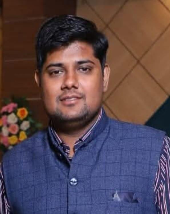 अतुल गुप्ता, वरिष्ठ नागरिक अतुल गुप्ता, वरिष्ठ नागरिक