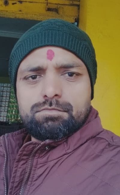 राजीव पाराशरी । व्यापारी